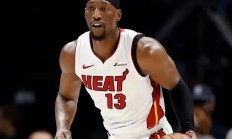 开云体育APP下载-爵士突围胜热火，传奇二连胜为保卫总决赛提早