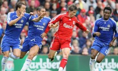 开云体育中国-平行宇宙的绿茵场，当阿克在利物浦vs里昂之战中改写命运