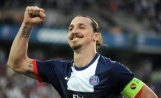 开云体育APP下载-赛道颠覆战，哈斯车队横扫雷诺，维斯塔潘高光闪耀