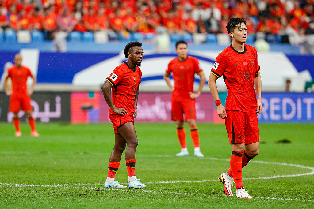 包含里尔新援表现尚可，稳定球队阵容的词条