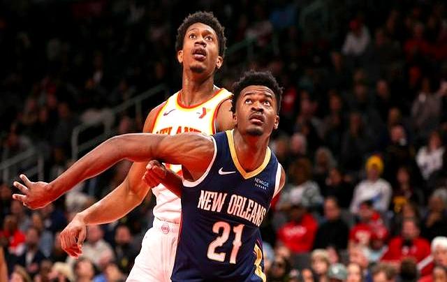 包含五位新秀球员加盟顶尖球队，将在新赛季中有所表现的词条