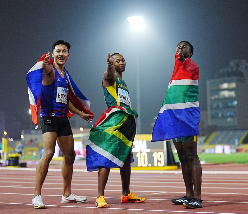 南非田径健将展现出色，轻松夺取金牌称霸