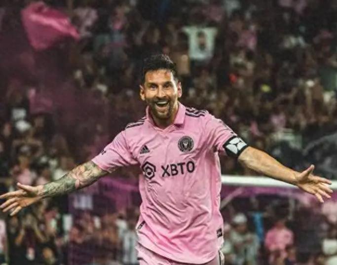 精彩比赛中球员以出色表现获得尊重 精彩比赛中球员以出色表现获得尊重