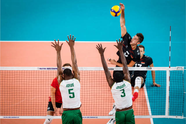 瑞士力挫保加利亚，赢得关键的三分