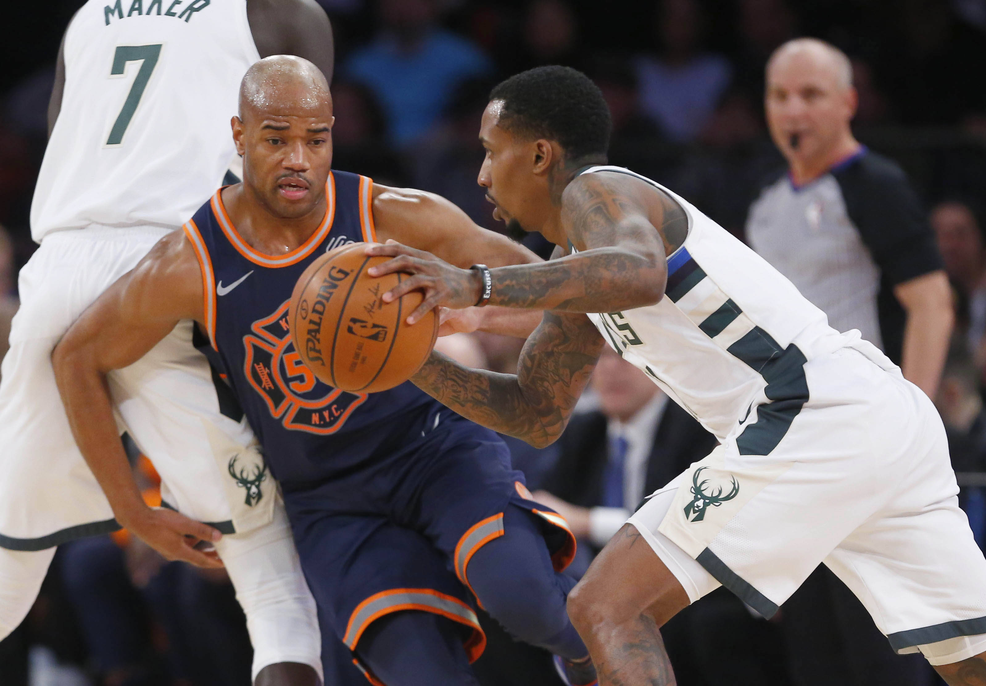 雄鹿命中率上升，强势暴扣逼近巅峰的简单介绍