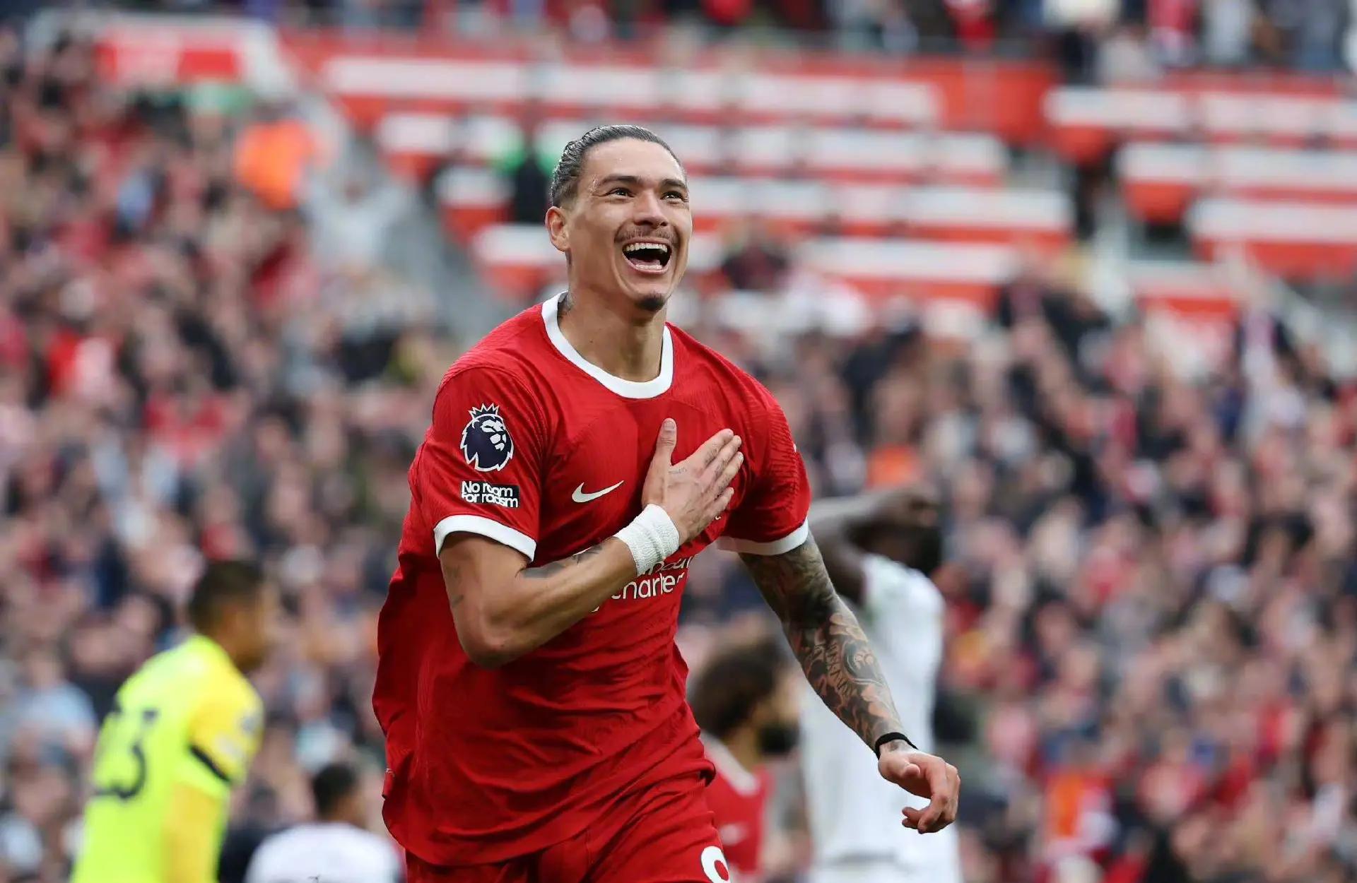 莱斯特城主场大胜,保持前四位置的简单介绍 莱斯特城主场大胜,保持前四位置的简单介绍