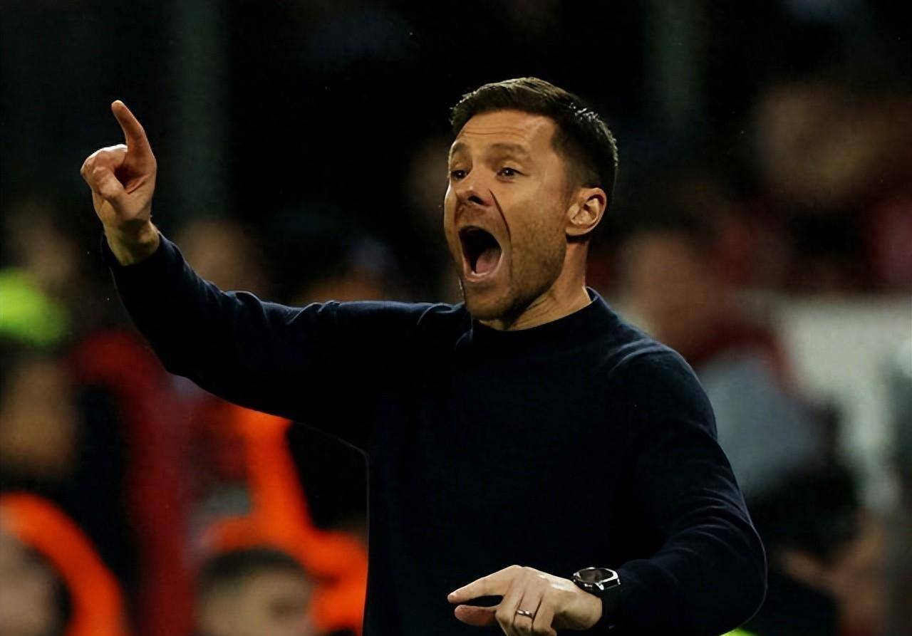 弗赖堡中场球员获得本轮最佳评分