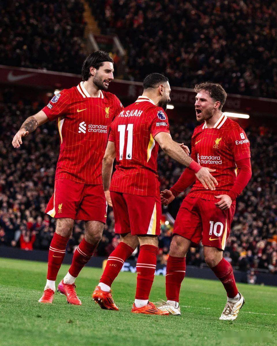 利物浦战胜曼联,欧冠之路延续 利物浦战胜曼联,欧冠之路延续