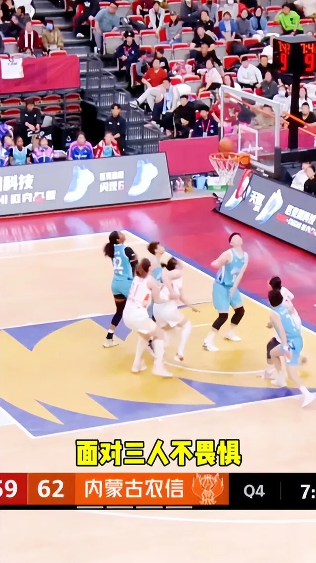 包含纵情篮球风暴！中国篮球联赛将在不久后掀起高潮！的词条