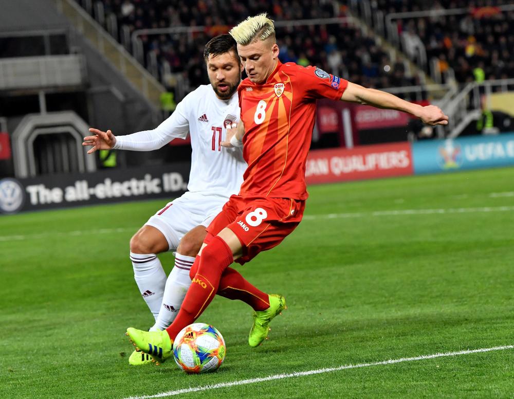 斯洛文尼亚力克北马其顿，小组第二出线