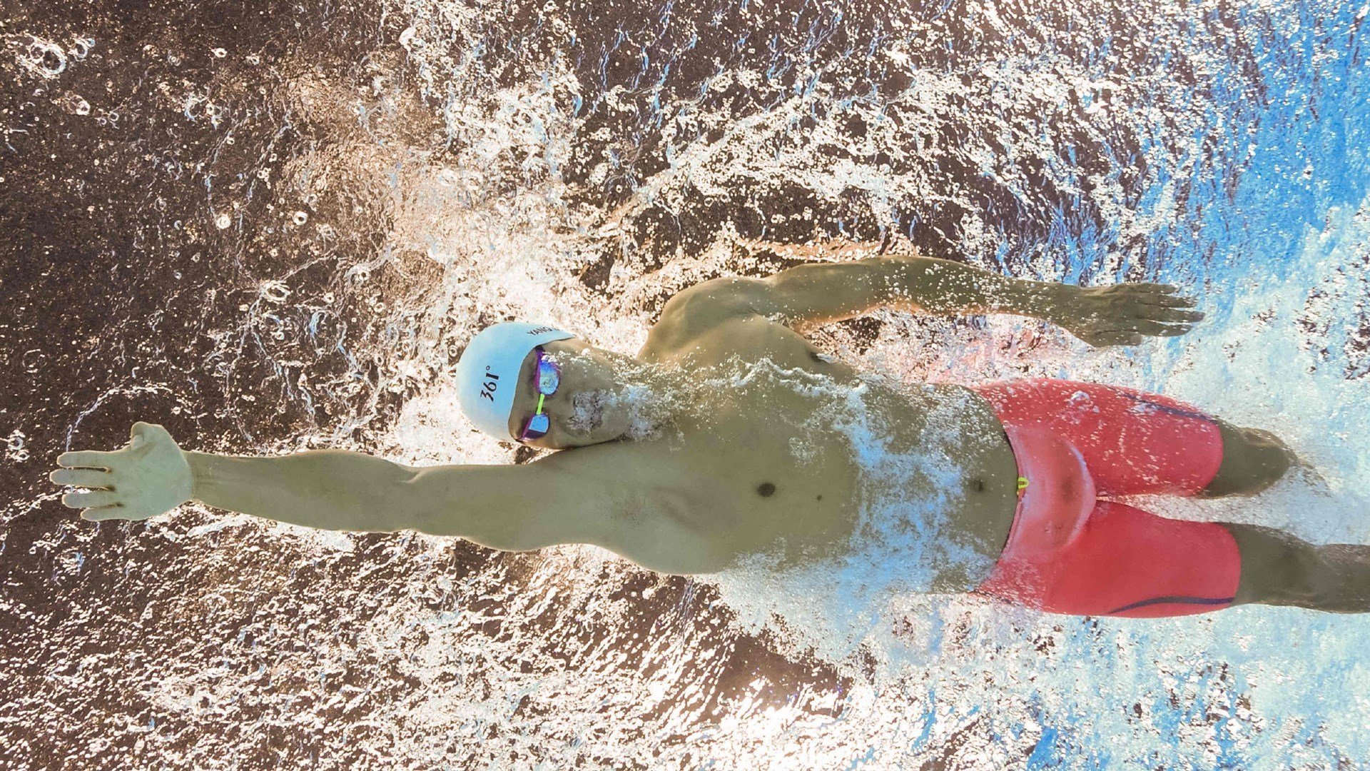 从樱花飘落到维京战吼，格列兹曼点燃赛场，丹麦上演惊天逆转